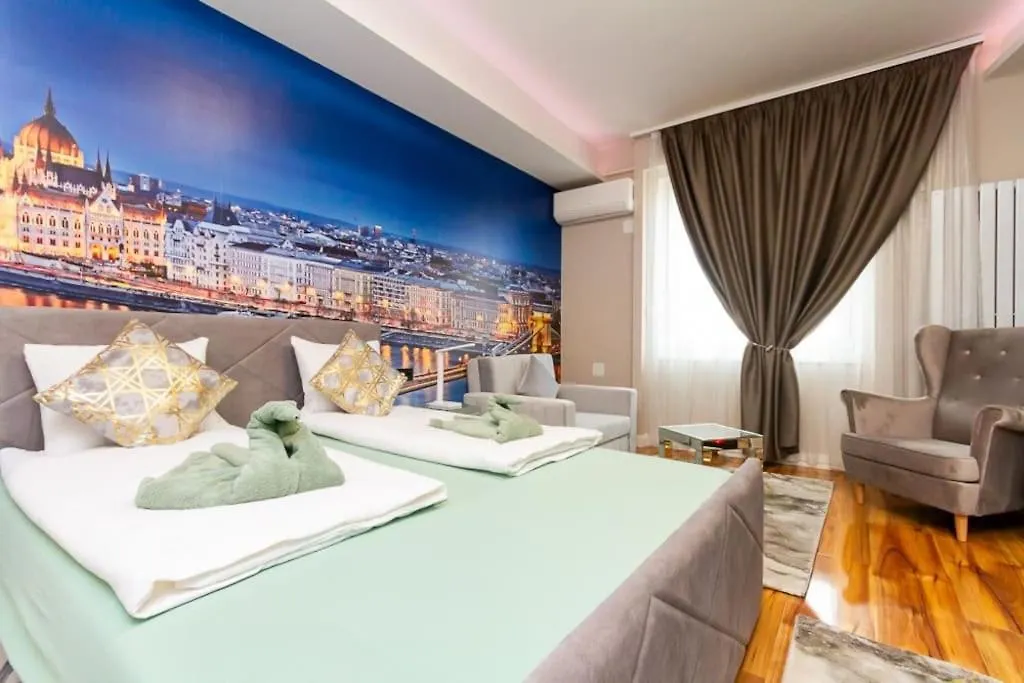 Apartment Trio Loft On The Boulevard With Ac By Nw Budapest Hungary